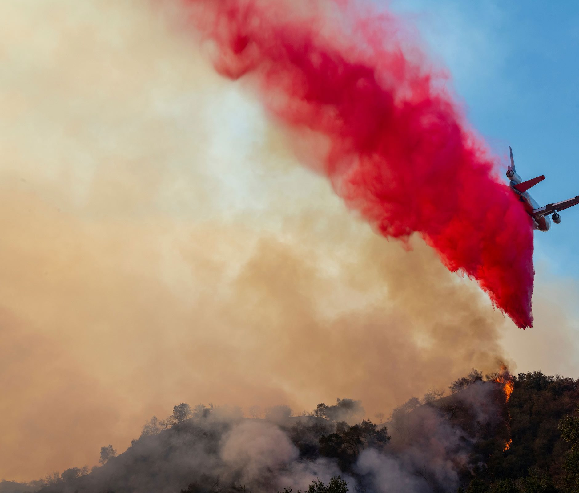 Topanga-SP_fire-retardant-plane_Jan-9-2025-r