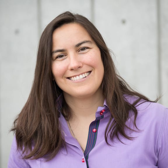 Louise Stephens Headshot